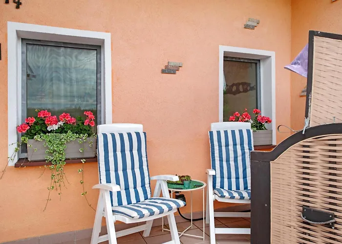 Ruheoase Kummerower * Kummerow (Mecklenburgische Seenplatte)